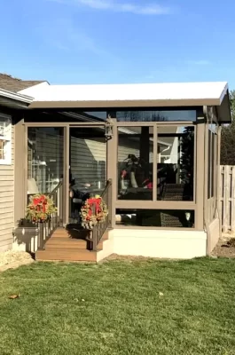 US-Three-Season-Sunroom-Gable-1.webp